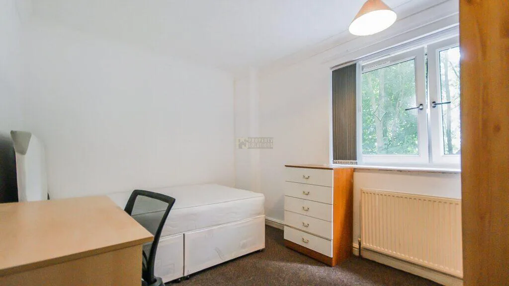 4 bedroom maisonette for rent