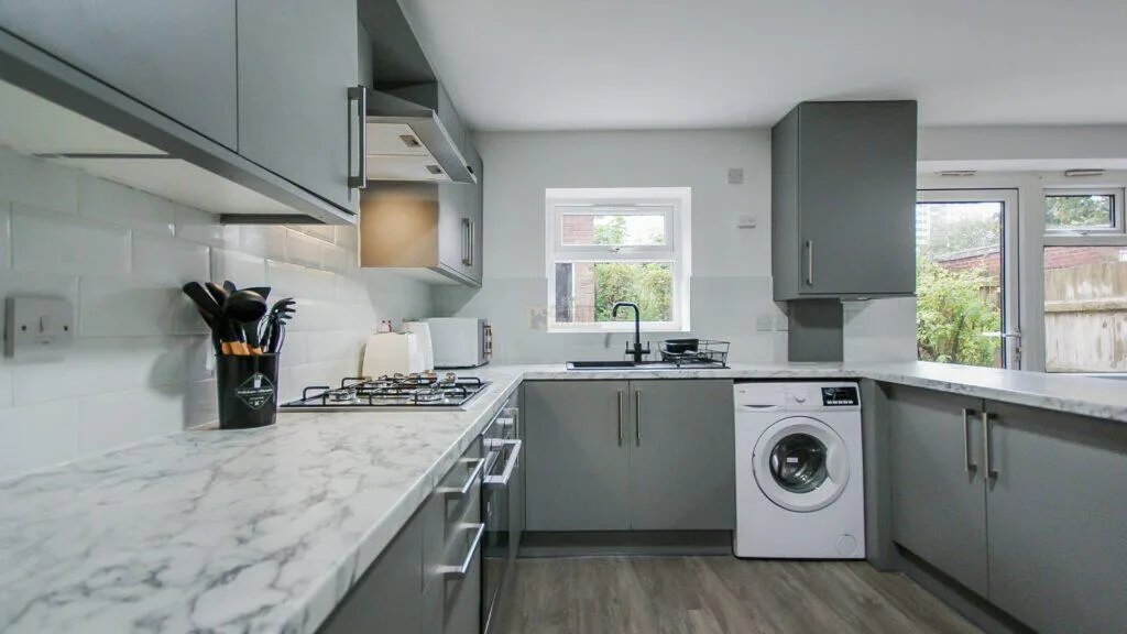 3 bedroom maisonette for rent