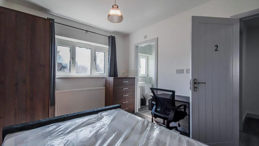 4 bedroom maisonette for rent