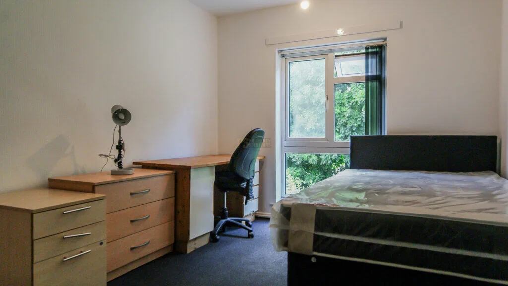 5 bedroom terraced house for rent