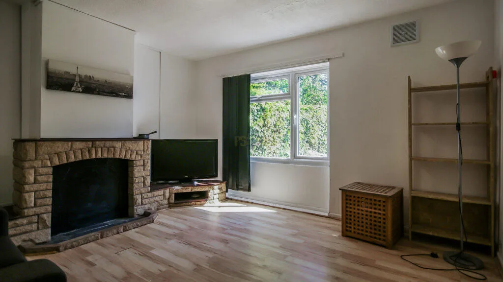 5 bedroom terraced house for rent