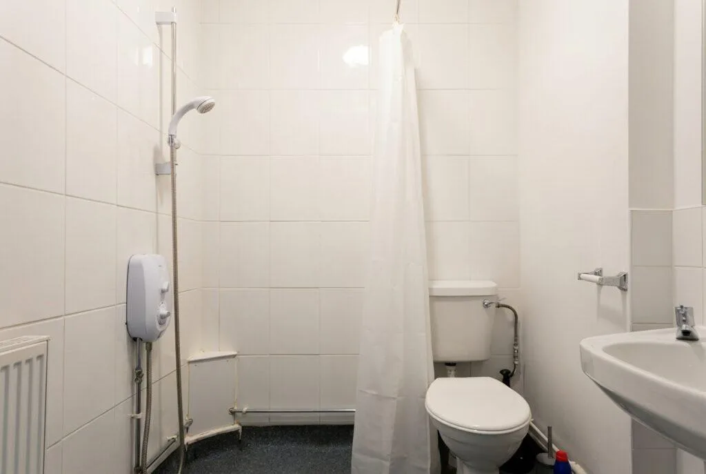 5 bedroom terraced house for rent