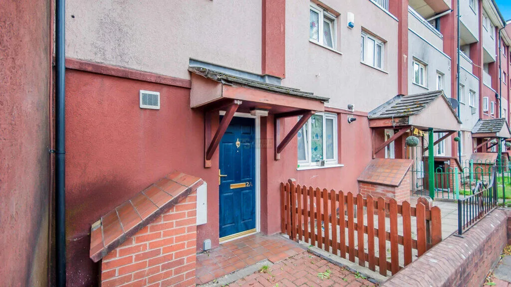 4 bedroom maisonette for rent