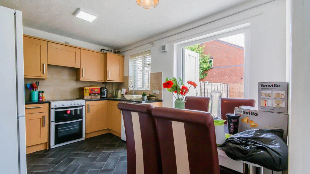 4 bedroom terraced house for rent