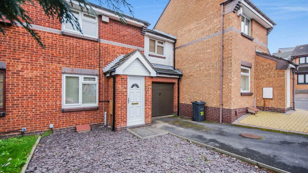 4 bedroom terraced house for rent