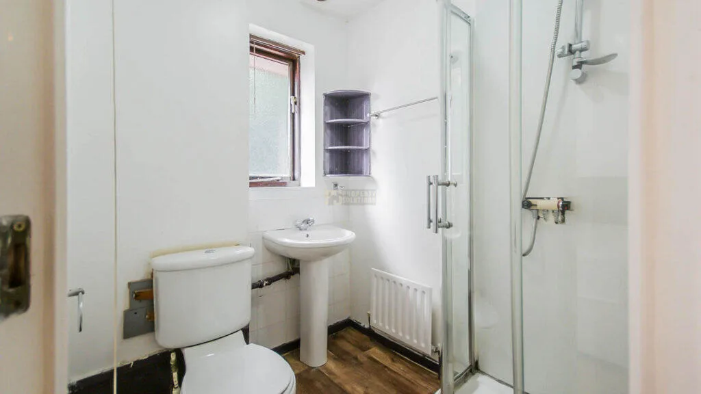 5 bedroom detached house for rent
