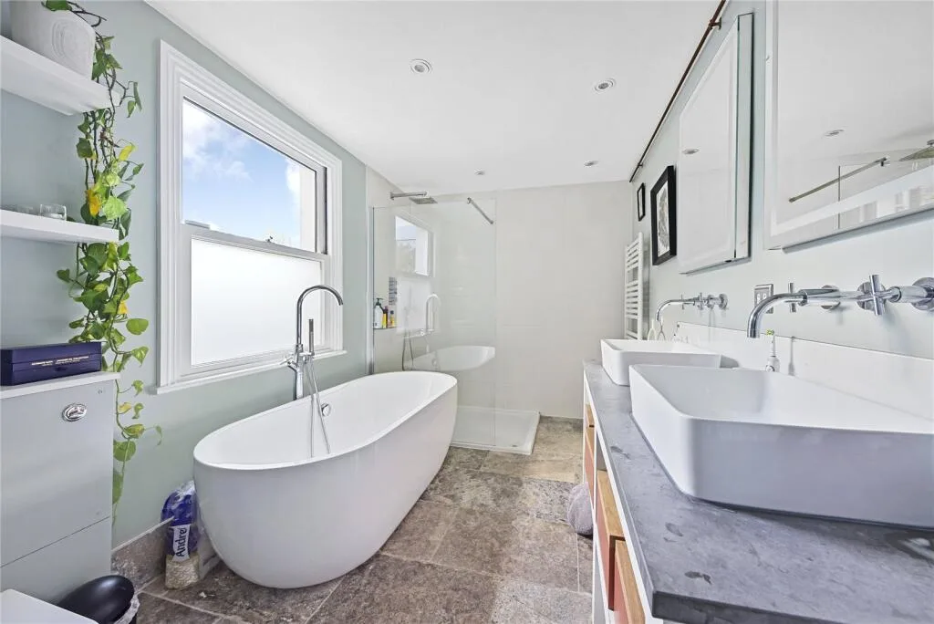 2 bedroom terraced house for rent