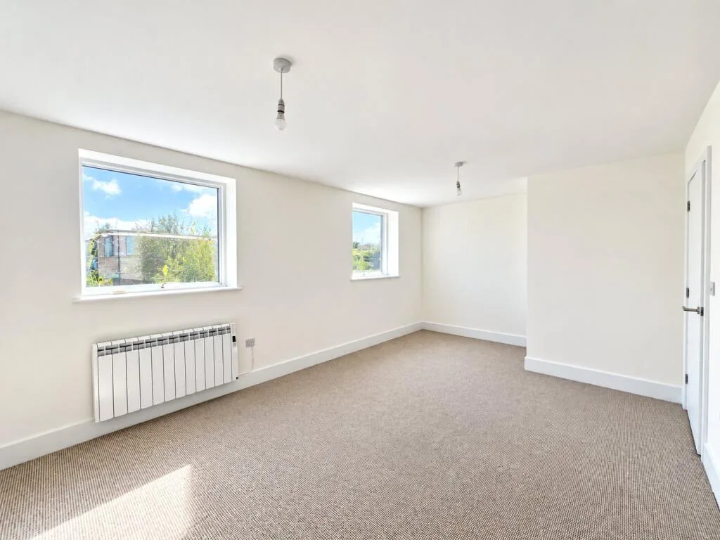3 bedroom semi-detached house for rent