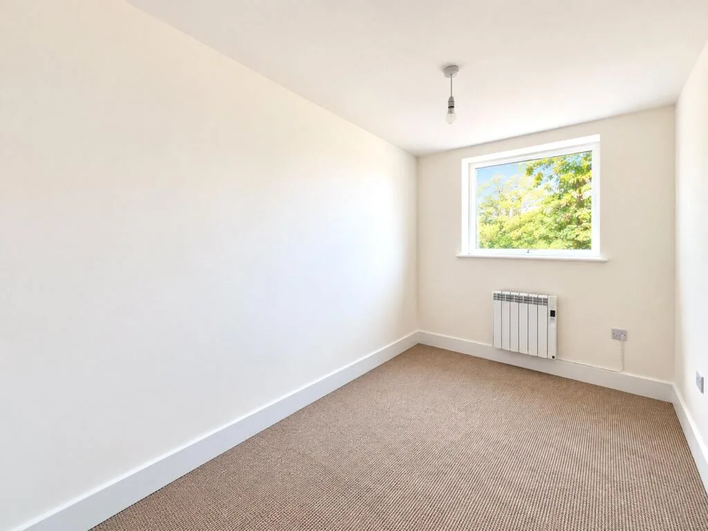 3 bedroom semi-detached house for rent