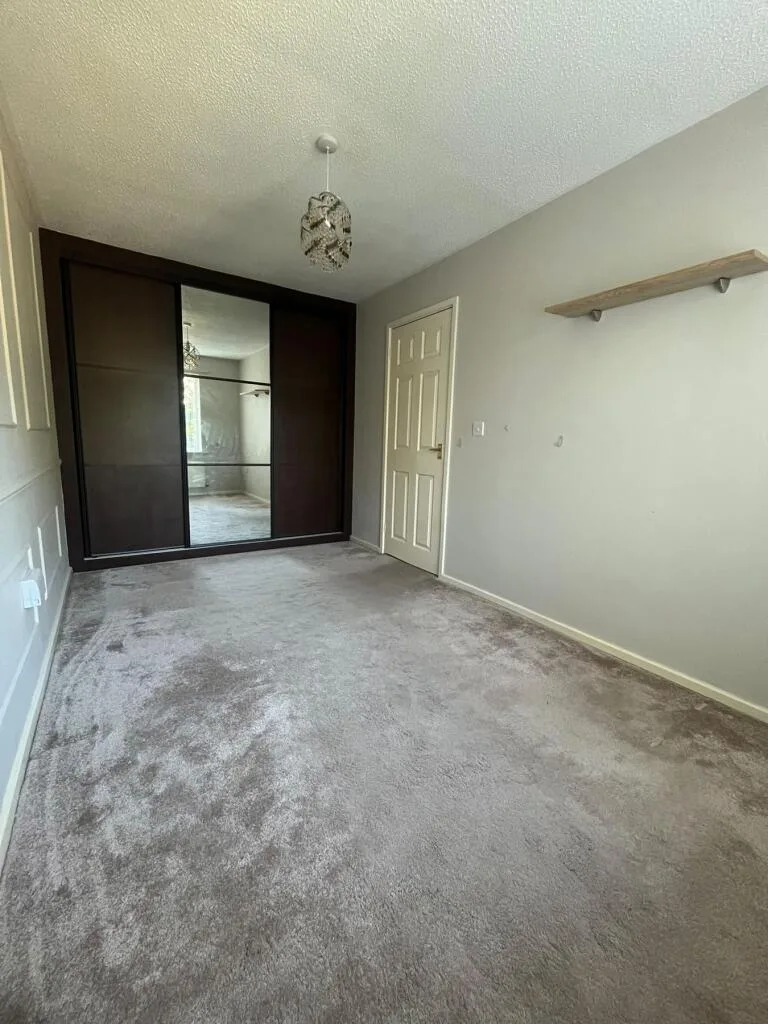 2 bedroom semi-detached house for rent