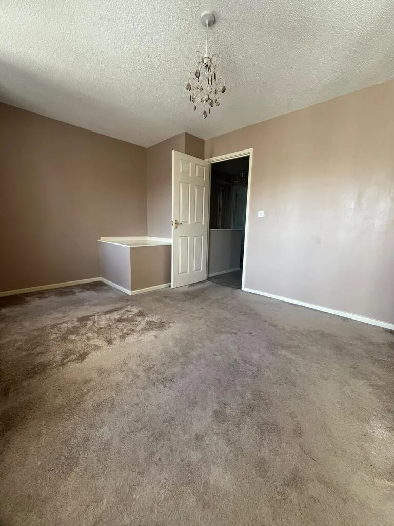 2 bedroom semi-detached house for rent