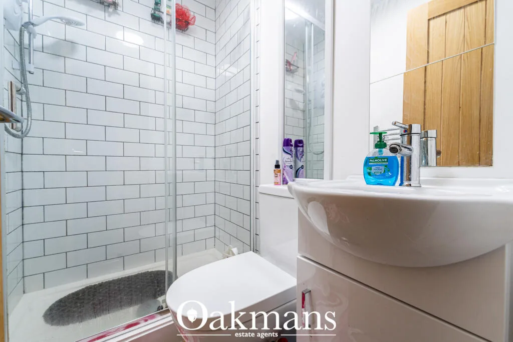 5 bedroom detached house for rent