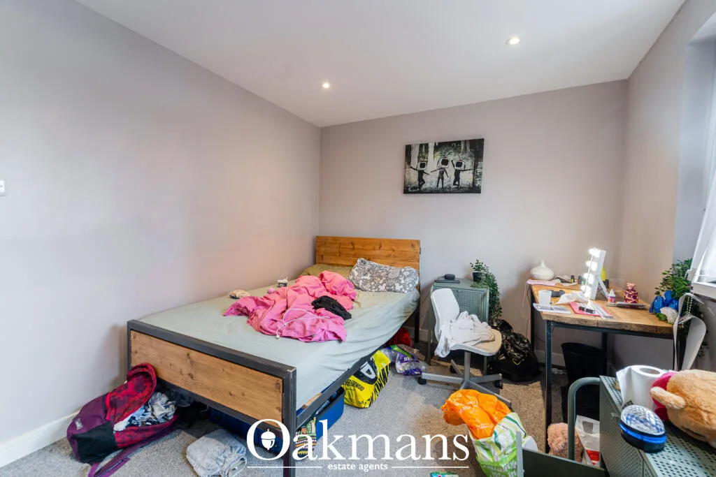 5 bedroom detached house for rent