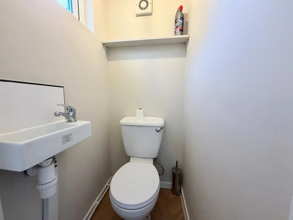 3 bedroom semi-detached house for rent