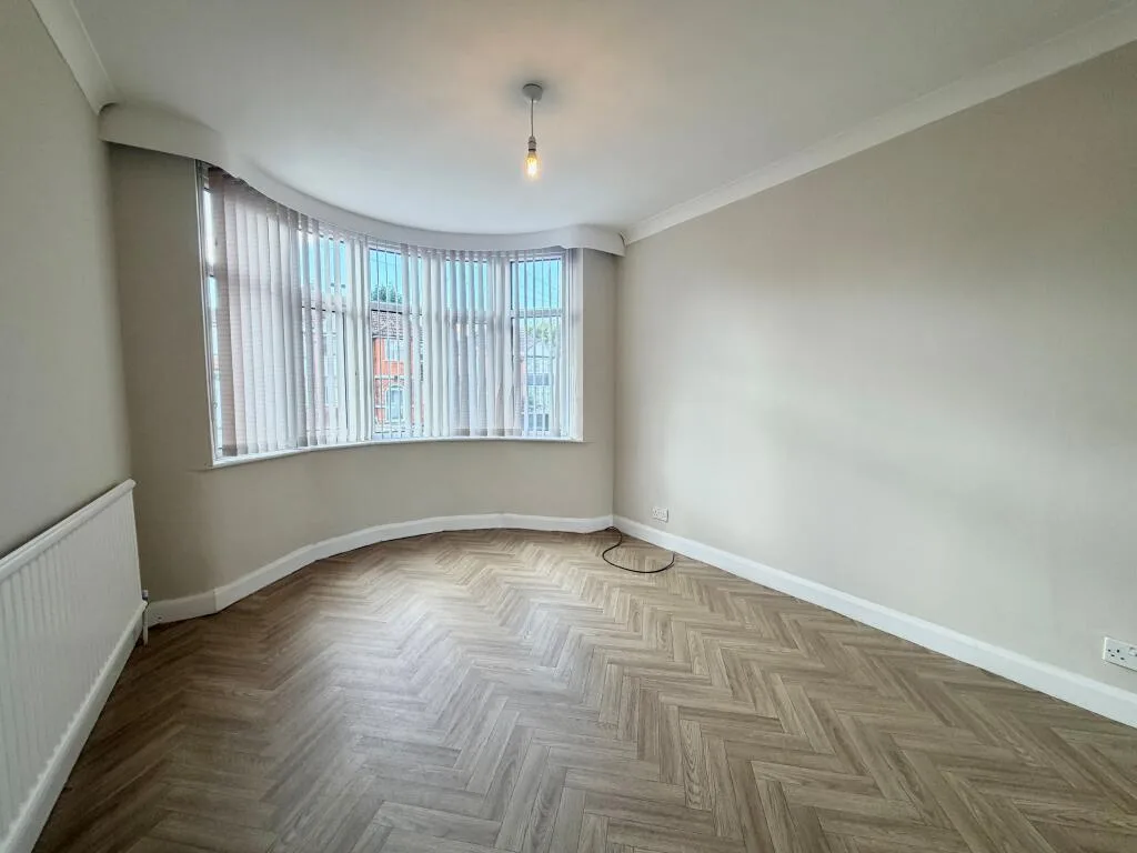 3 bedroom semi-detached house for rent