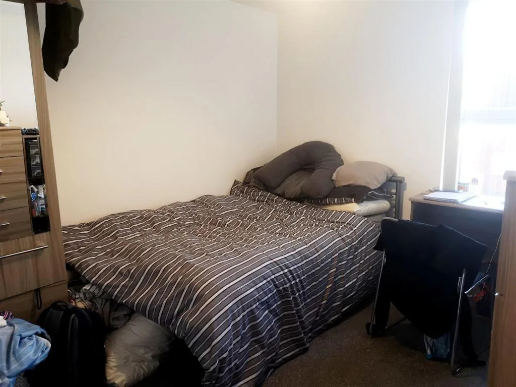 7 bedroom house for rent