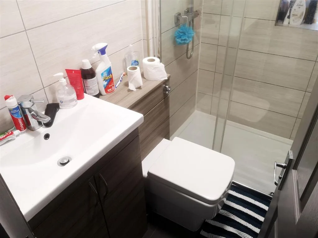 7 bedroom house for rent