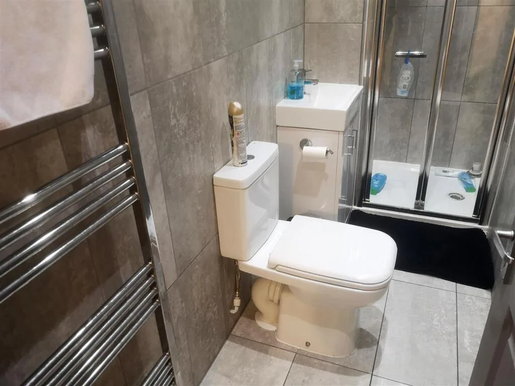 7 bedroom house for rent