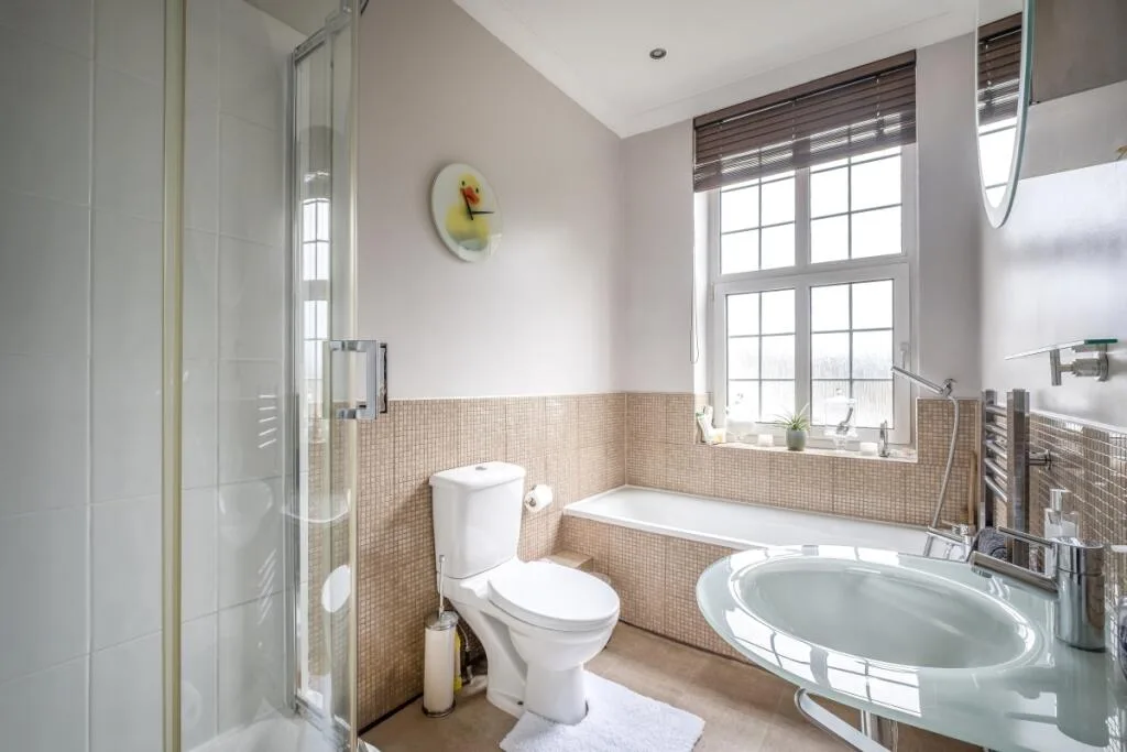 4 bedroom flat for rent
