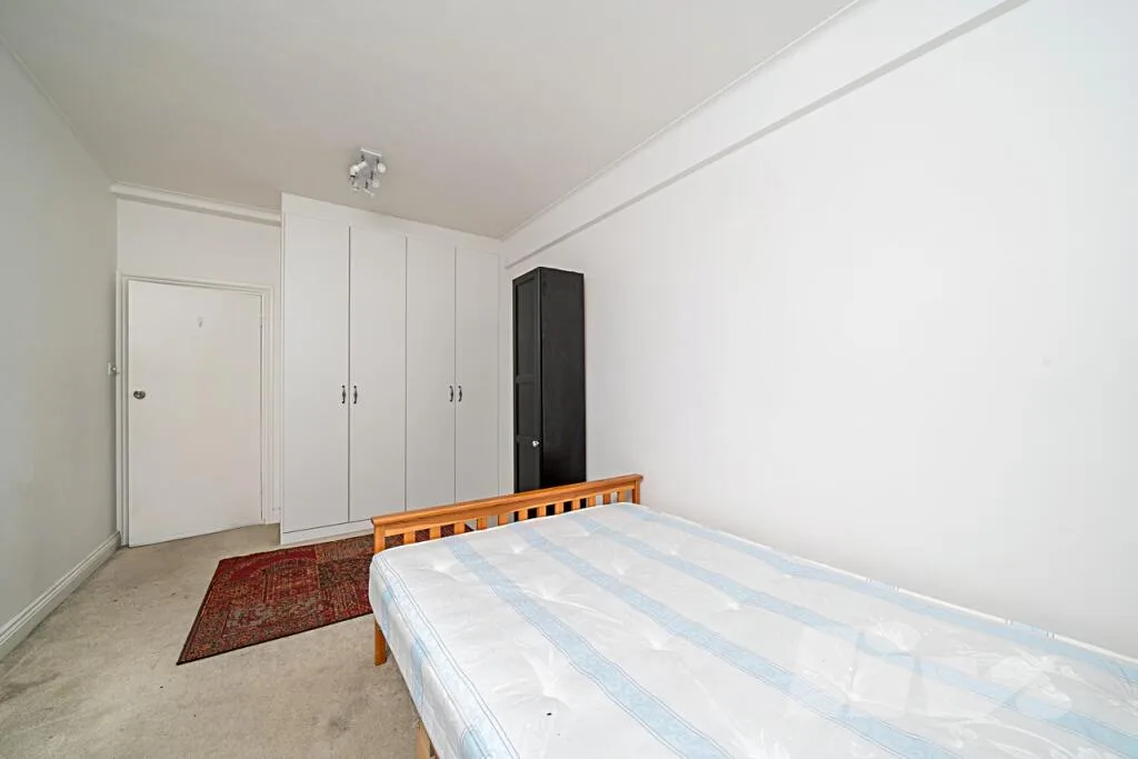 4 bedroom flat for rent