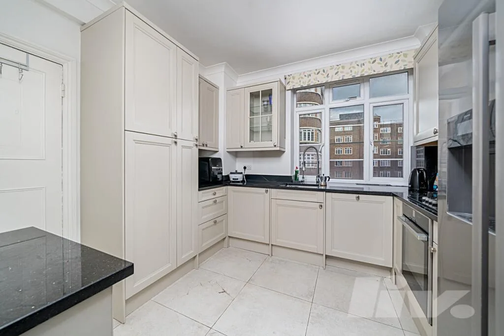 4 bedroom flat for rent