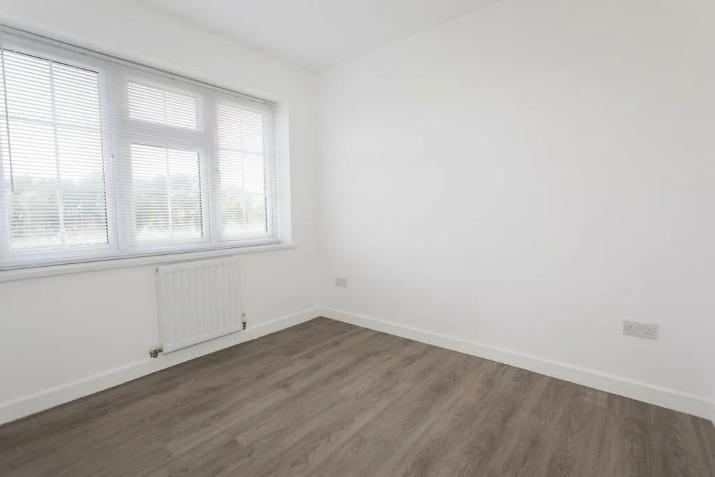 2 bedroom maisonette for rent