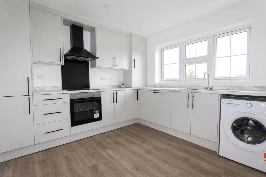 2 bedroom maisonette for rent