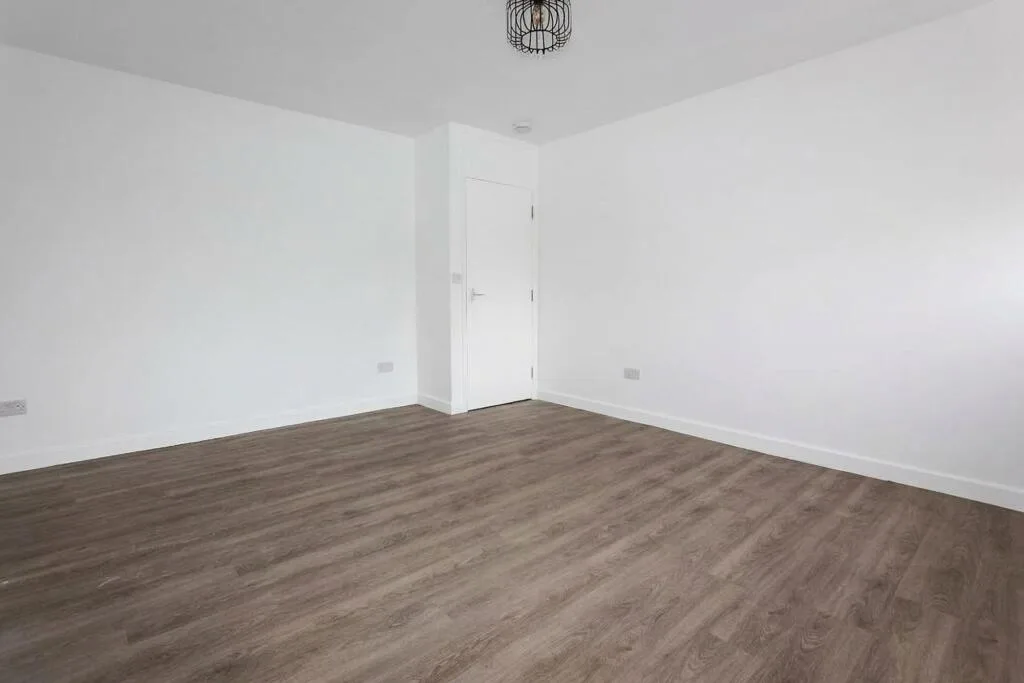 2 bedroom maisonette for rent