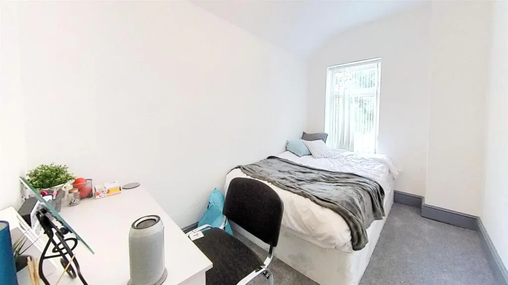 7 bedroom house for rent