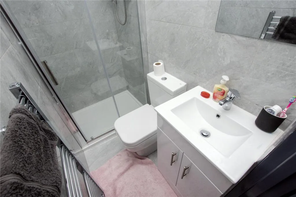 7 bedroom house for rent