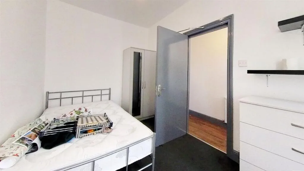 7 bedroom house for rent