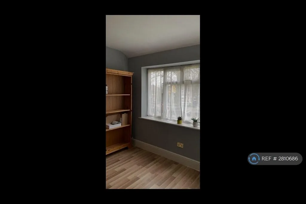 2 bedroom maisonette for rent