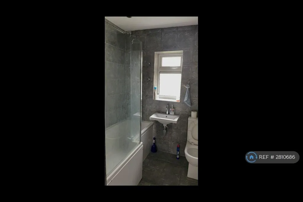 2 bedroom maisonette for rent