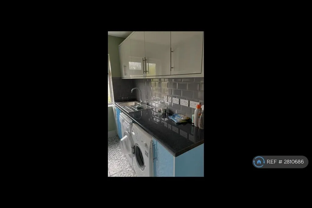 2 bedroom maisonette for rent