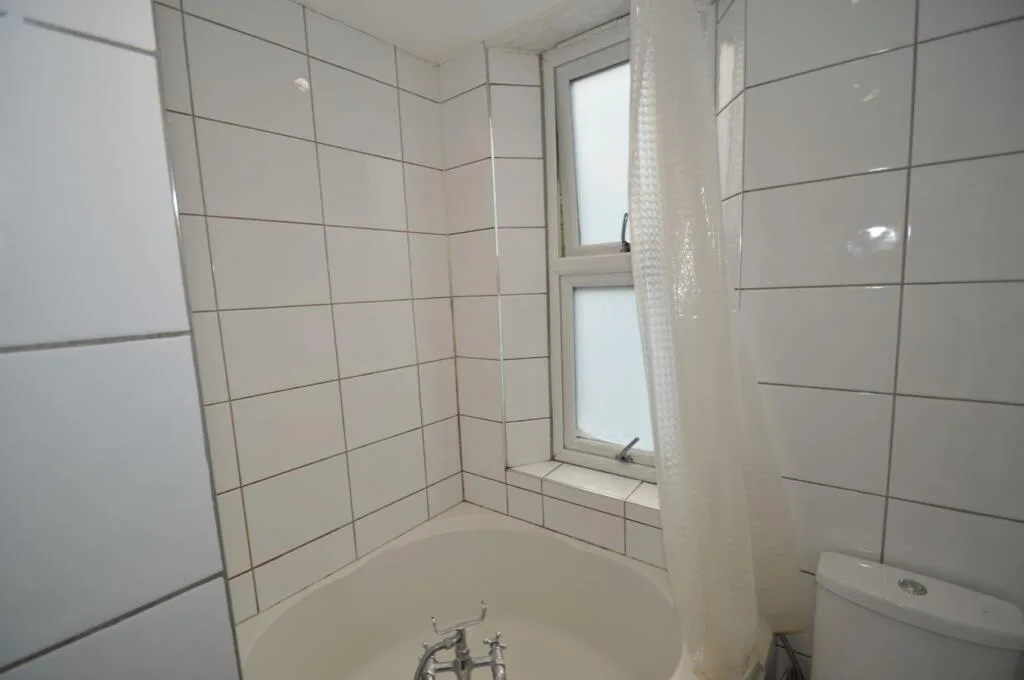 4 bedroom detached house for rent