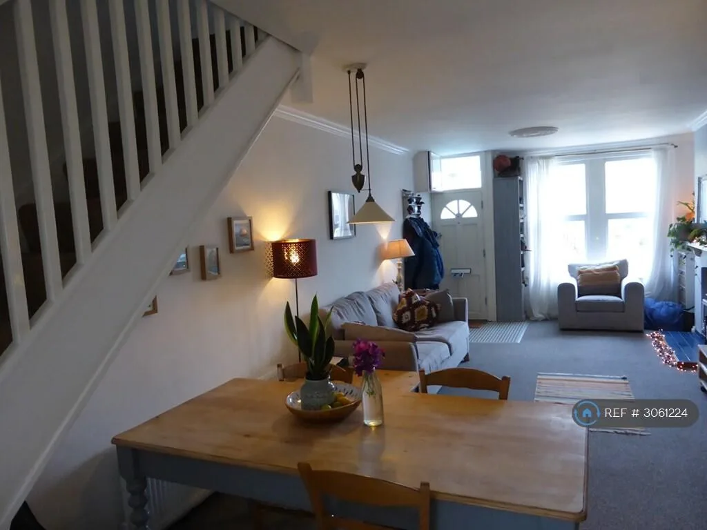 2 bedroom terraced house for rent