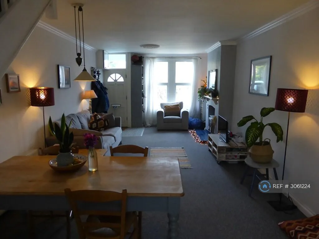 2 bedroom terraced house for rent