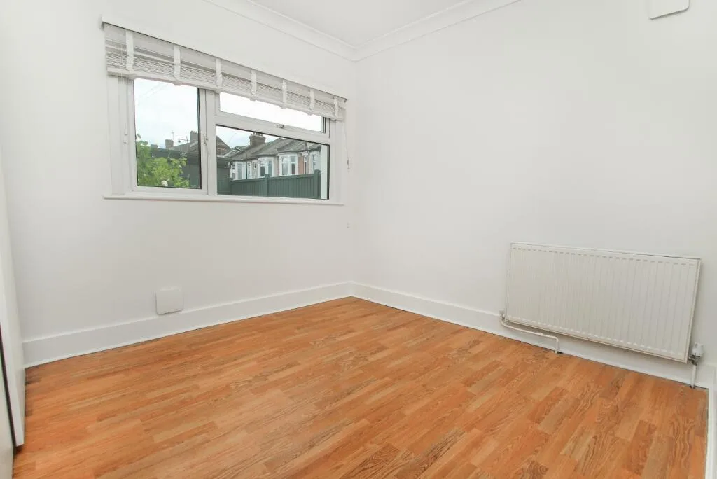 2 bedroom ground floor flat for rent