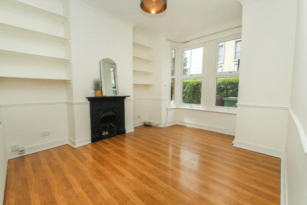 2 bedroom ground floor flat for rent