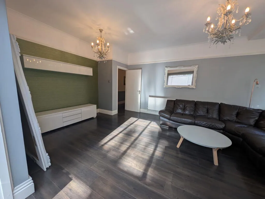 2 bedroom ground floor flat for rent