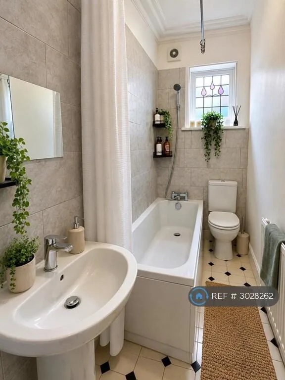 3 bedroom flat for rent