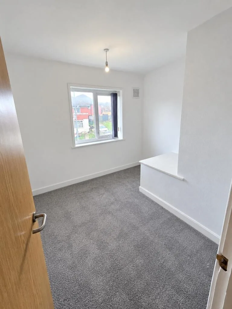 4 bedroom semi-detached house for rent