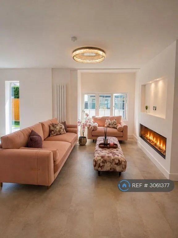 3 bedroom detached house for rent