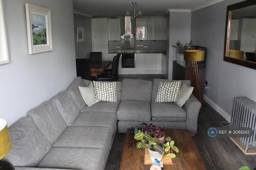 2 bedroom flat for rent