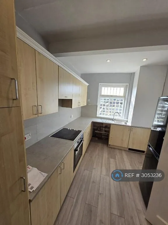 3 bedroom flat for rent