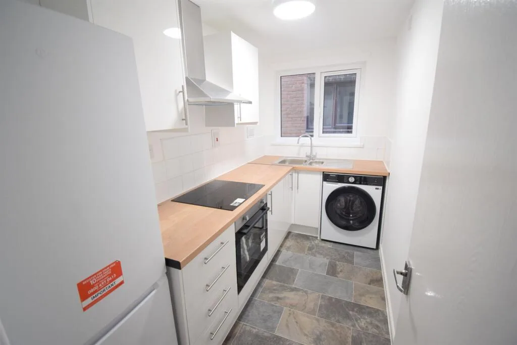 2 bedroom house for rent