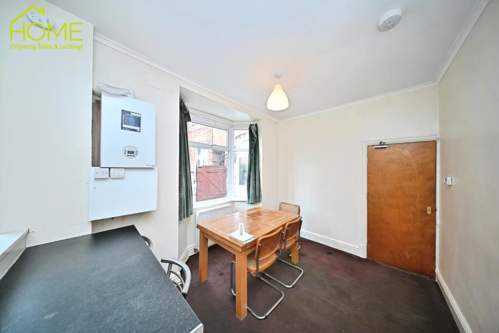 4 bedroom terraced house for rent