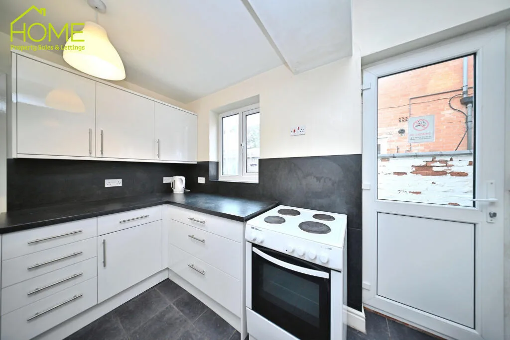 4 bedroom terraced house for rent