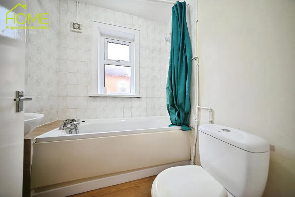 4 bedroom terraced house for rent