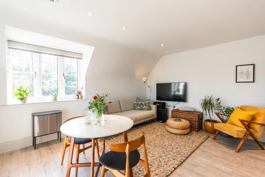 2 bedroom apartment for rent